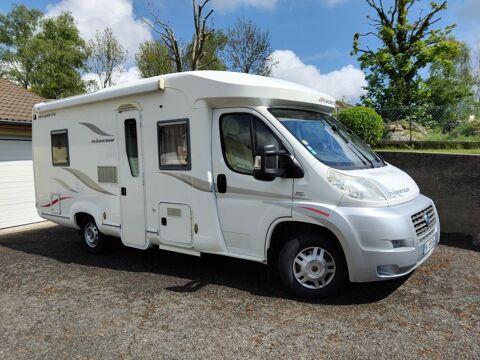 FLEURETTE Camping car 2011 occasion Saint-Genès-Champanelle 63122