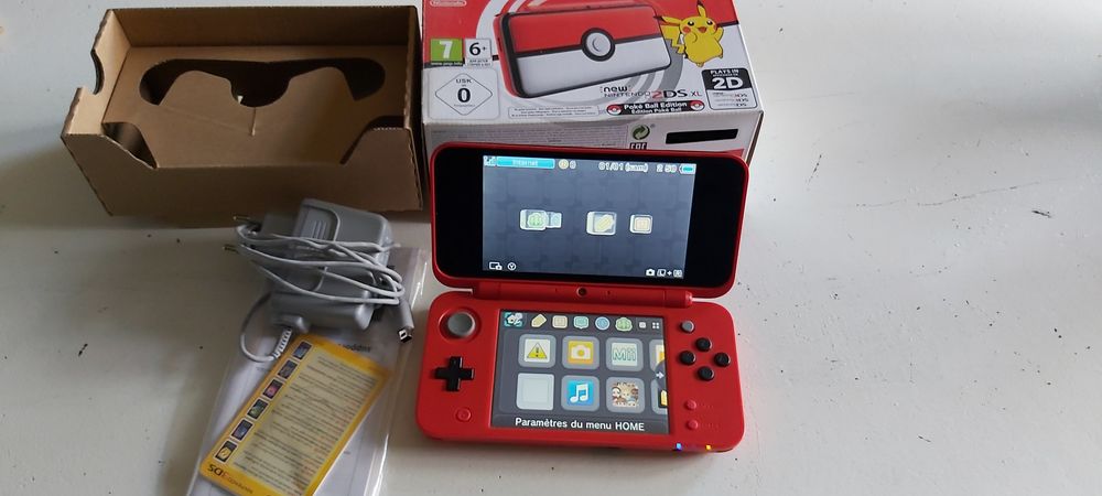 nitendo 2DS Pokemon Consoles et jeux vidéos
