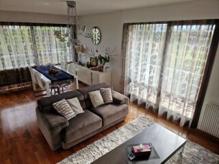  Appartement � louer 4 pi�ces 80 m� Divonne-les-bains