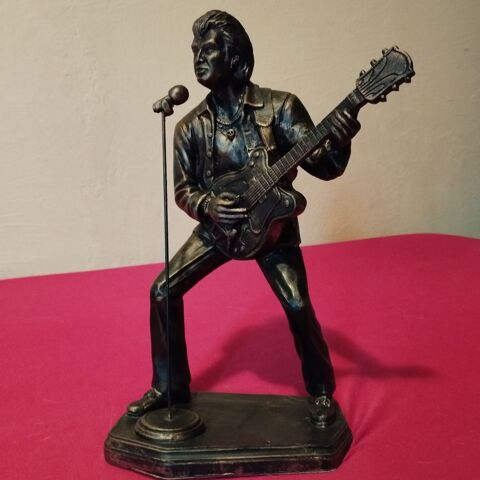 statue johnny hallyday 0 �chirolles (38)