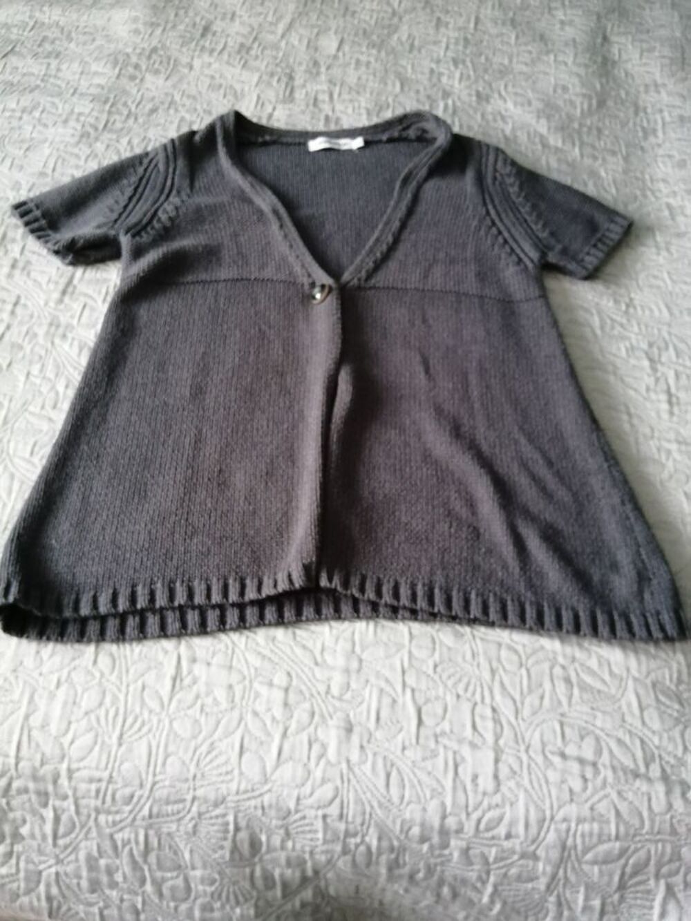 GILET FEMME T M JOHDPUR
GRIS FONC&Eacute; Vtements