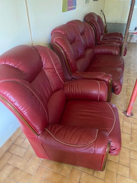 2 fauteuils et 1 canap 2 places 350 Sainte-Maure-de-Touraine (37)