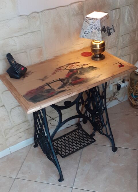 Table sur pied machine  coudre japon 190 Beaucaire (30)