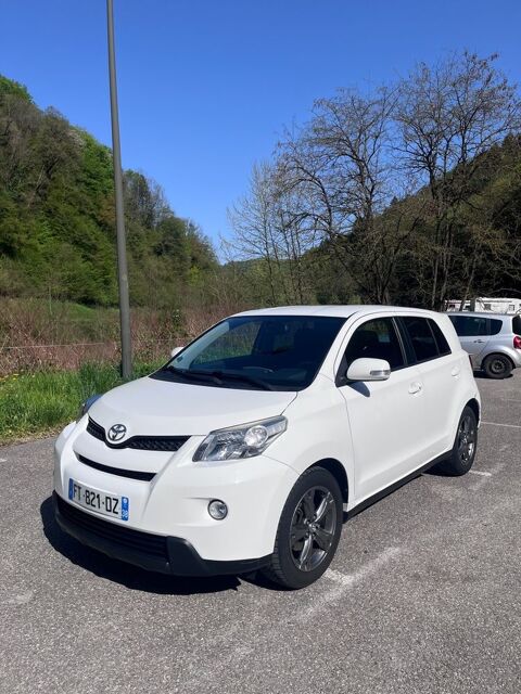Toyota Urban cruiser Urban Cruiser 90 D-4D FAP 2WD Life 2010 occasion Grenoble 38000