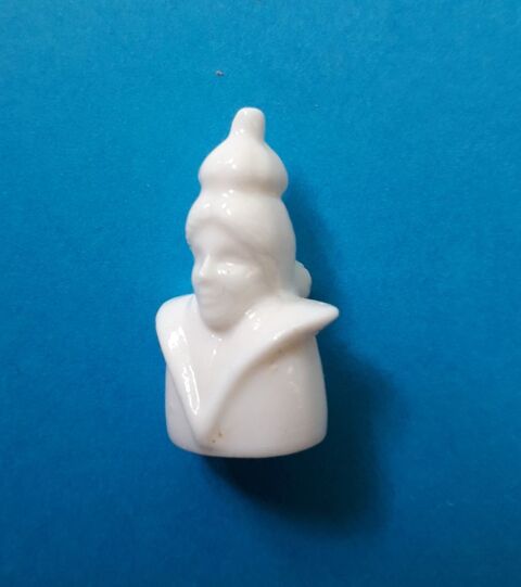 Fève ancienne : Buste de reine 20 Limoges (87)