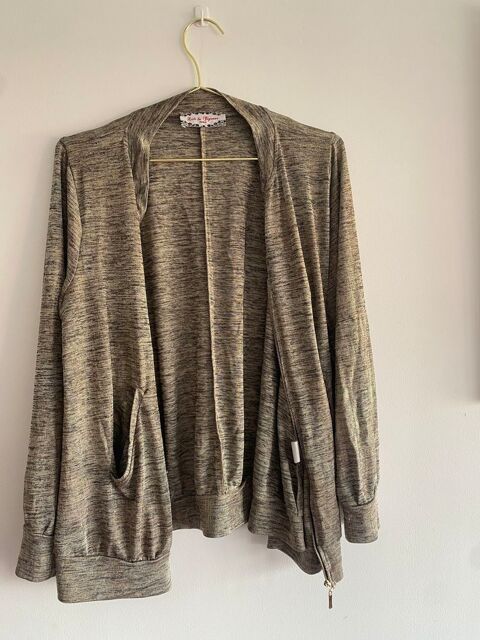 v�tements d'occasion 6 Paris 19 (75)