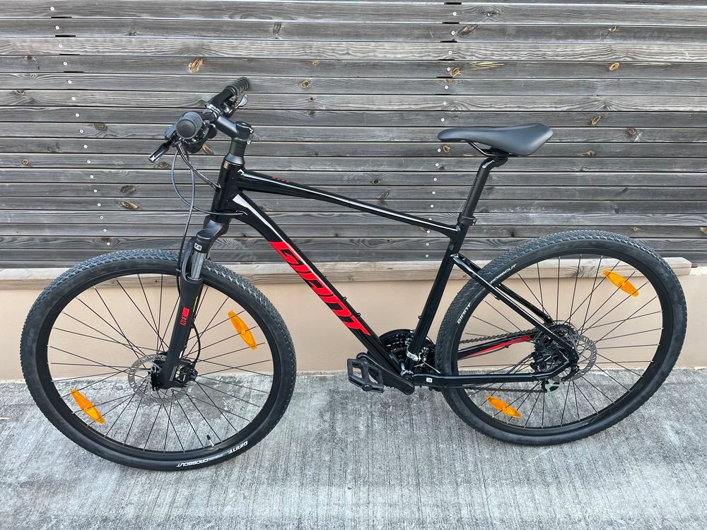 A saisir VTC neuf GIANT Vélos