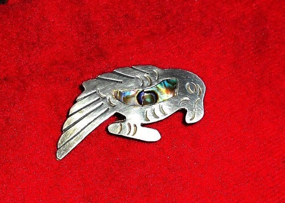 Vieux broche perroquet de Mexique Bijoux et montres