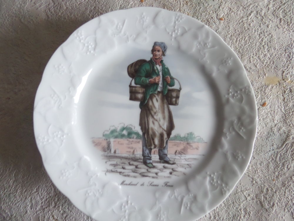6 assiettes a dessert en porcelaine Cuisine