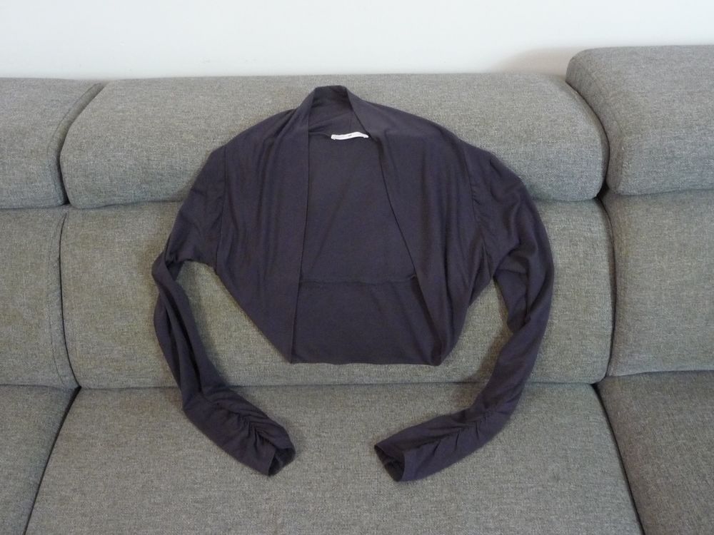 Gilet/ Bol&eacute;ro/ Top Violet Prune Manches Longues- Cache Cache Vêtements