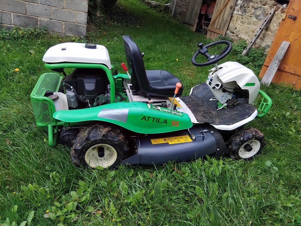D&eacute;brousailleuse &eacute;t&eacute;sia Attila AK95 Jardin