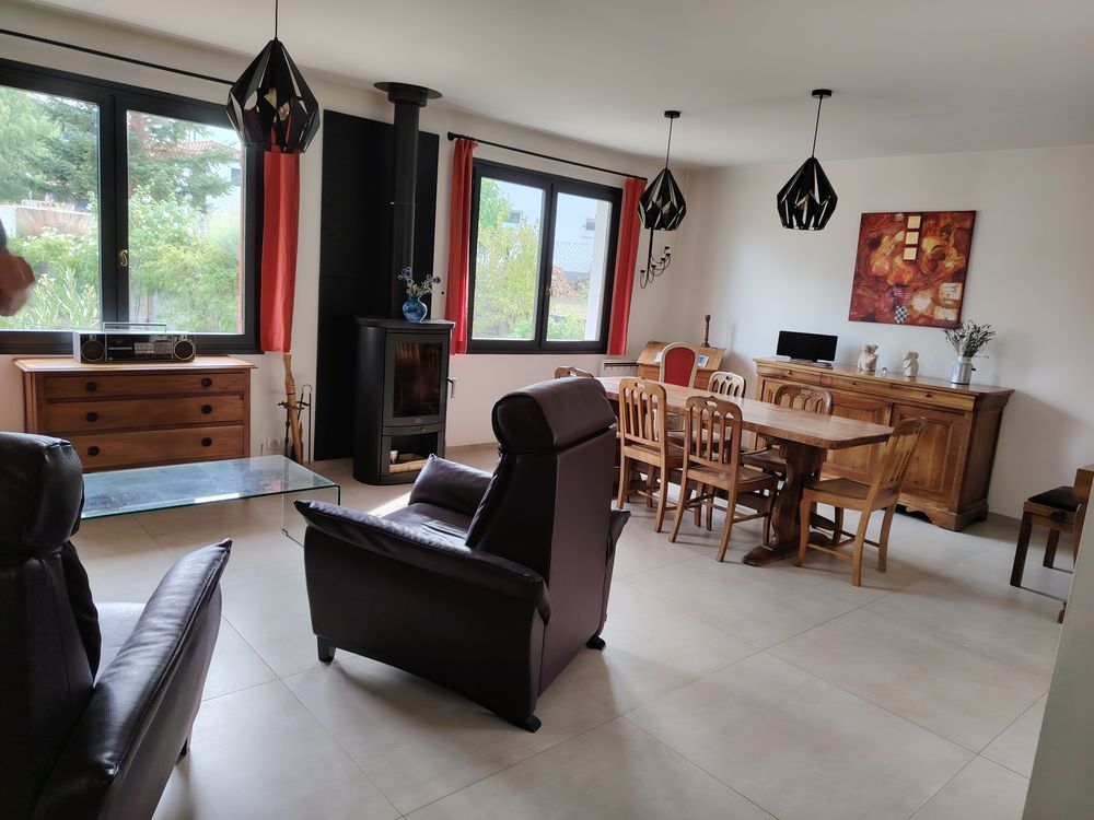 Vente Maison maison familiale - 172 m2 - 7 pièces - 
Terrain 921m2 Saint-amant-tallende