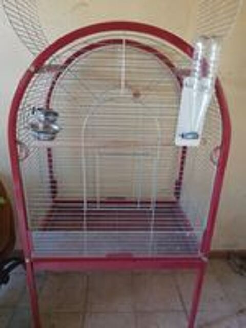   cage oiseaux sur pied 