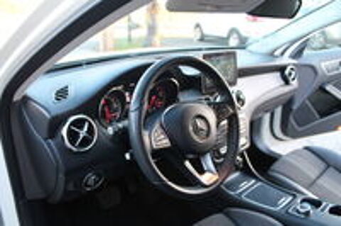Classe GLA GLA 180 d 7-G DCT Intuition 2017 occasion 20260 Calvi