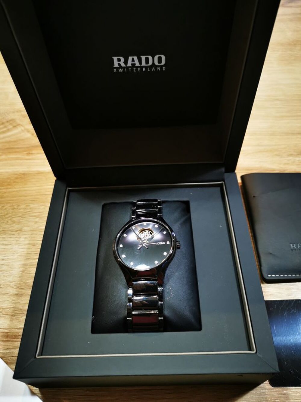 Montre de Luxe SUISSE de la marque RADO Bijoux et montres