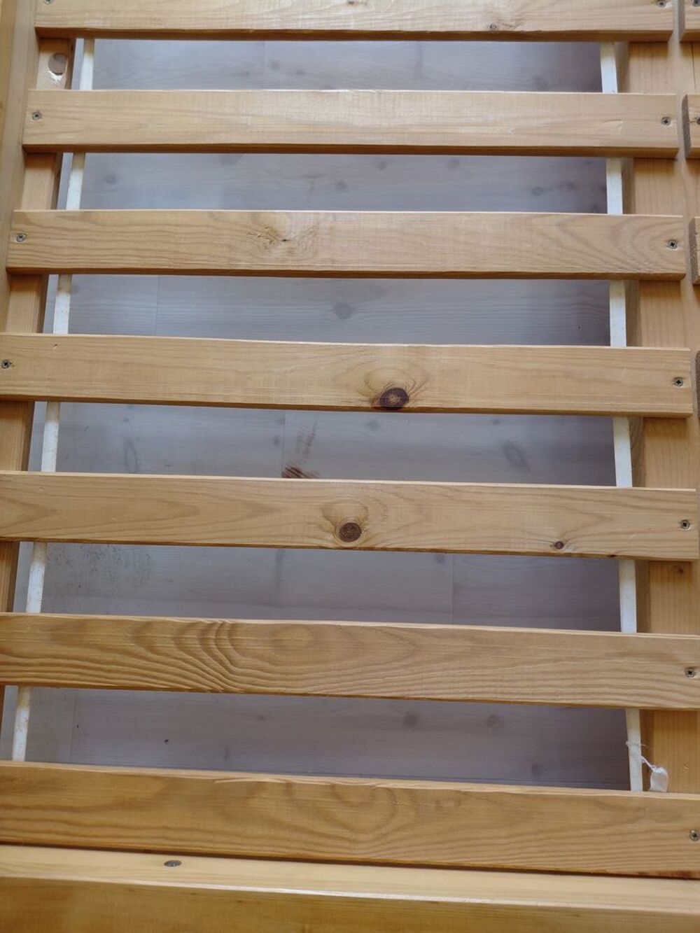 LIT SOMMIER PIN MASSIF 140 x 190 Meubles