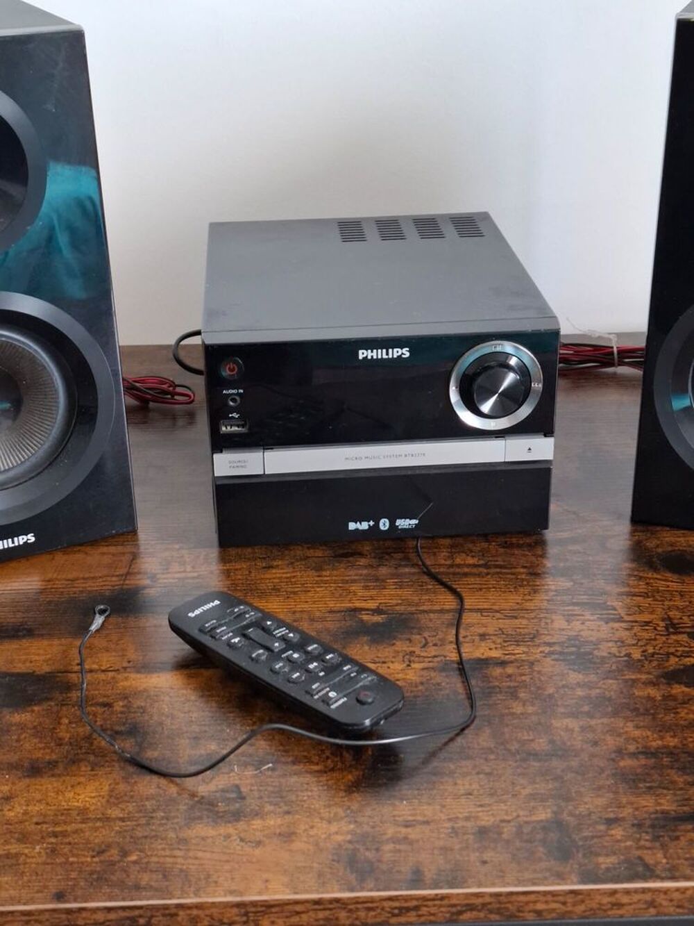Cha&icirc;ne Hi-Fi Philips avec enceintes Audio et hifi