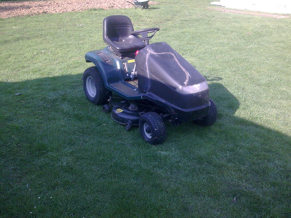 tracteur tondeuse thermique Jardin
