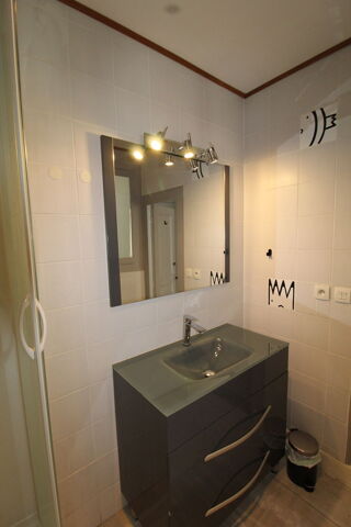  Appartement à louer 2 pièces 50 m²