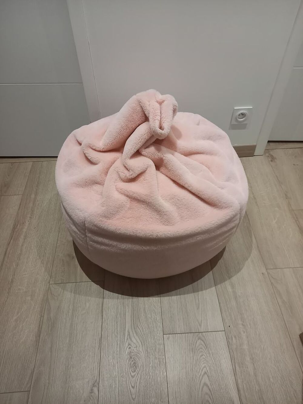 Pouff en excellent &eacute;tat Jeux / jouets