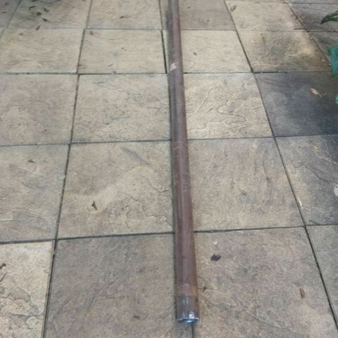1 Tube creux acier long: 170cm diam: 60mm Ep: 2mm 15 Montpellier (34)