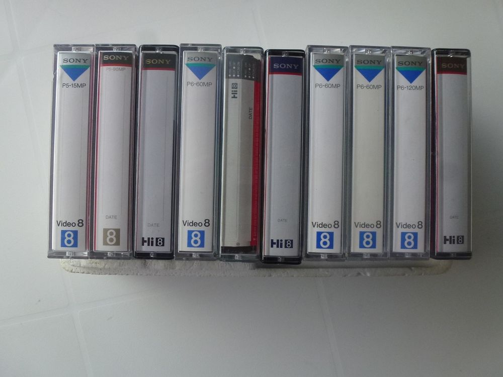 10 cassettes vid&eacute;os de la R&eacute;union Photos/Video/TV