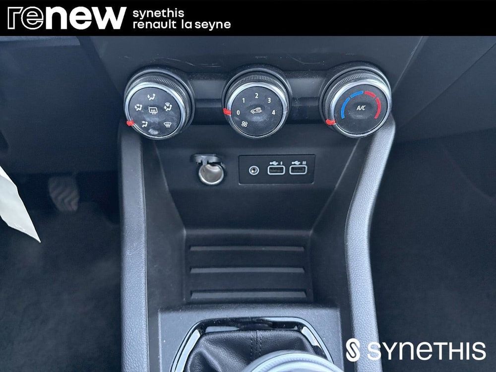Clio V Clio SCe 65 Evolution 2024 occasion 83500 La Seyne-sur-Mer