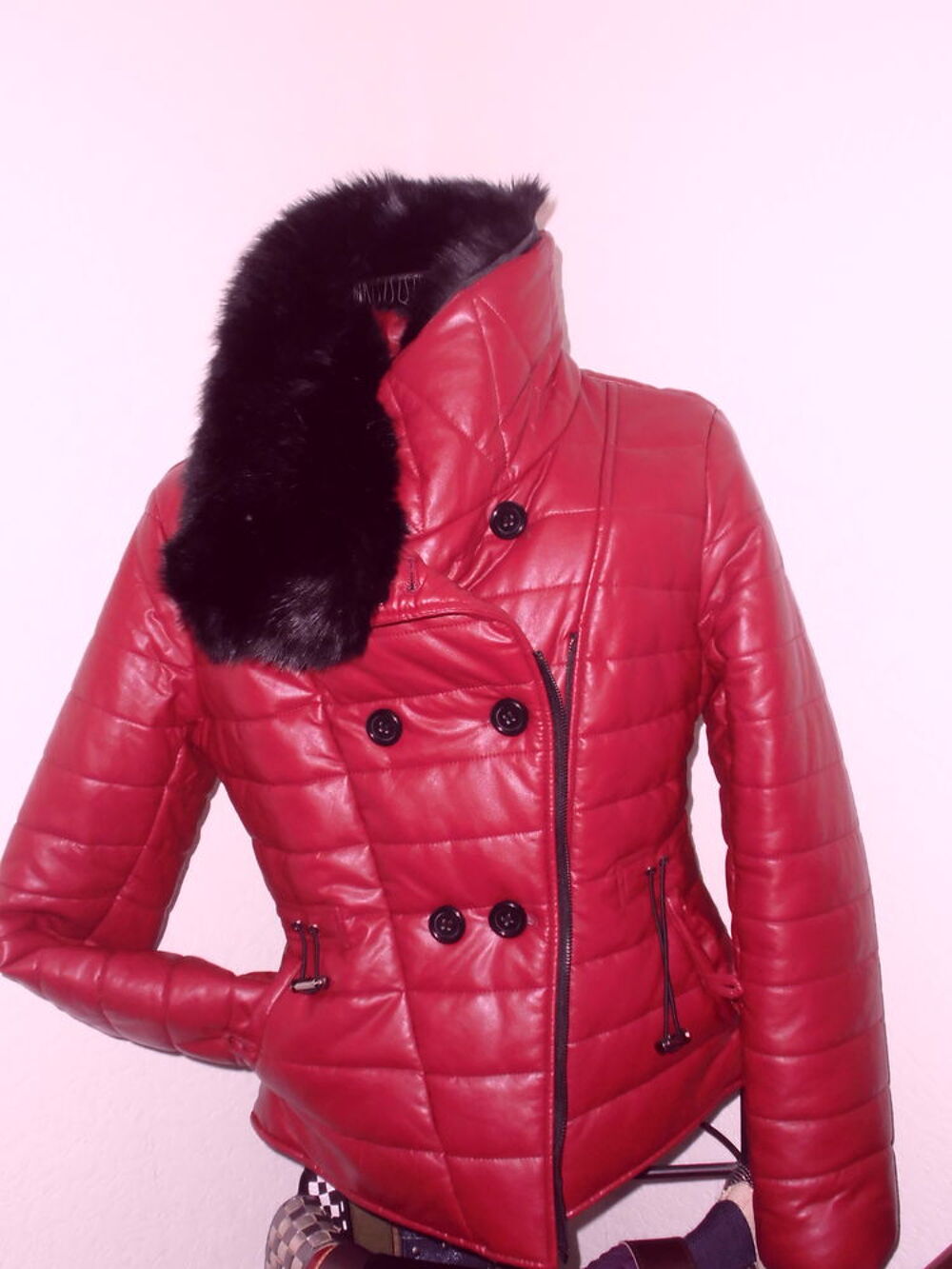 Troc doudoune femme neuve contre grand parasol exterieur Vtements