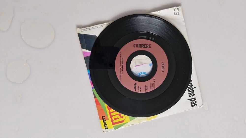 Vinyle 45T de Sheila "et ne la ram&egrave;ne pas" CD et vinyles