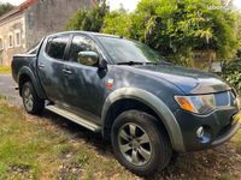 L200 2.5 TD 178 DBLE CAB INTENSE 2009 occasion 56000 Vannes
