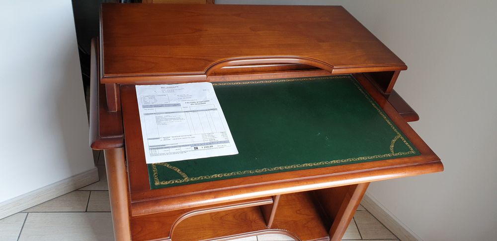 Bureau informatique en bois massif (merisier) Meubles