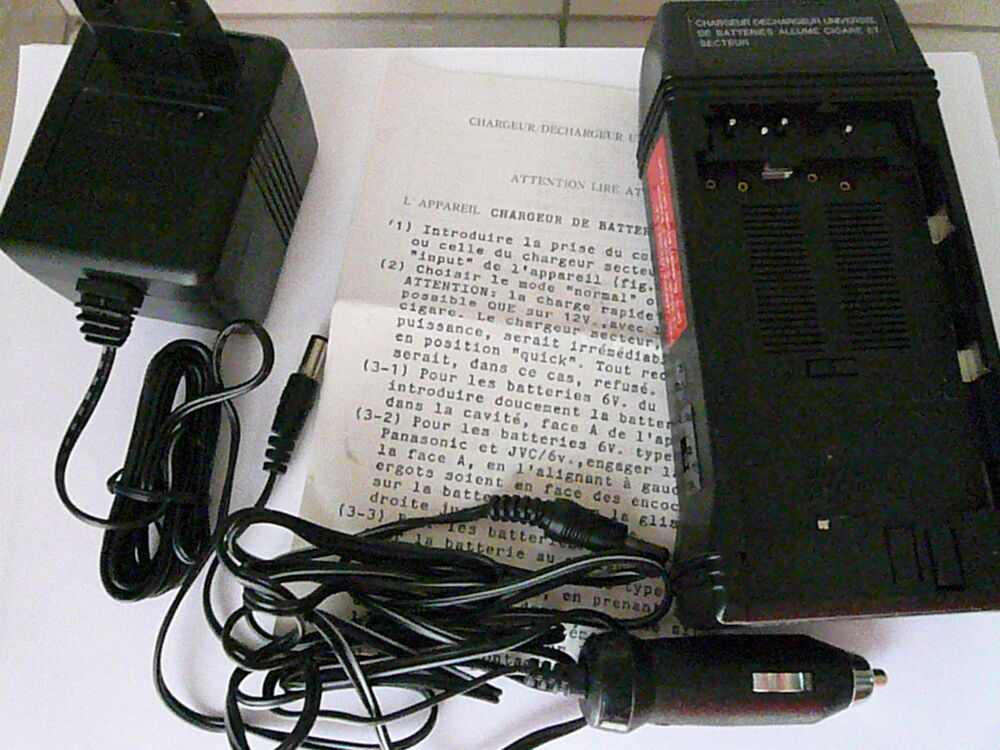 Chargeur / D&eacute;chargeur de batteries Photos/Video/TV