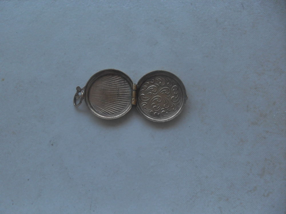 fine cassolette ancienne 