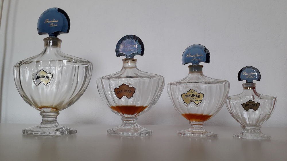 Miniatures et flacons de parfum 