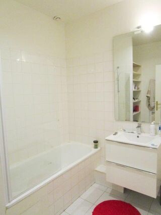  Appartement à louer 2 pièces 62 m²
