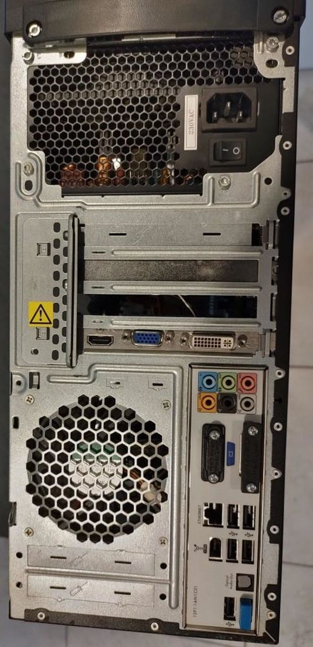 HP Pavilion Elite HPE-120fr Matériel informatique