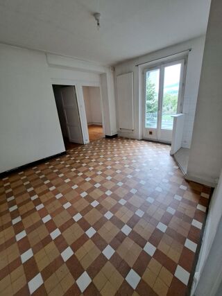  Appartement à louer 4 pièces 58 m²