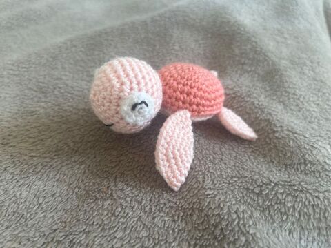Petite tortue crochet neuve 2 Roche-la-Moli�re (42)