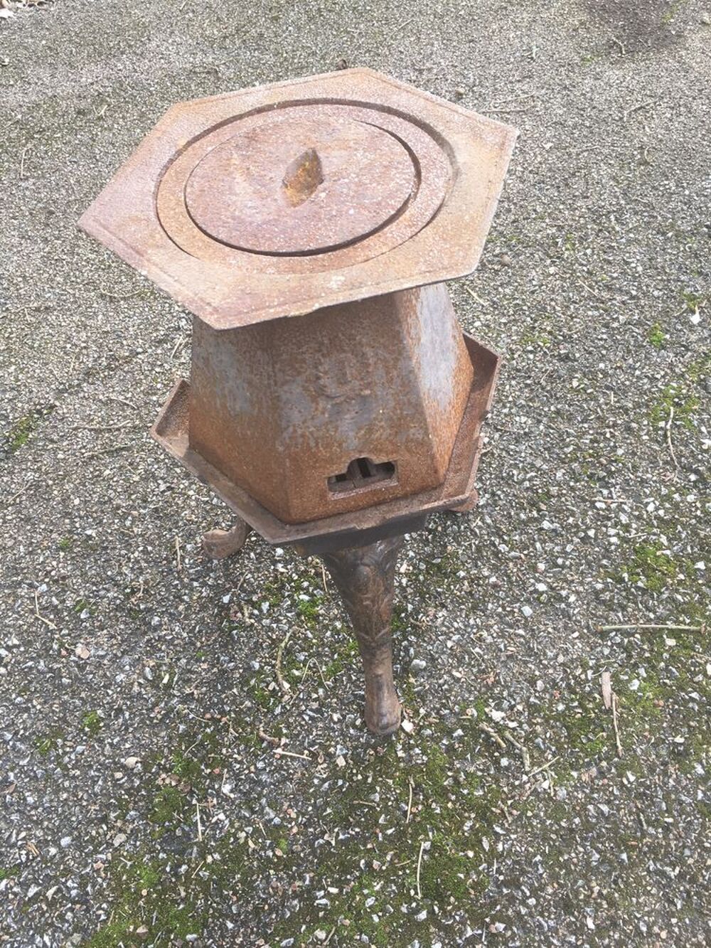 Fourneau chauffe fers &agrave; repasser/po&ecirc;le bois fonte Décoration