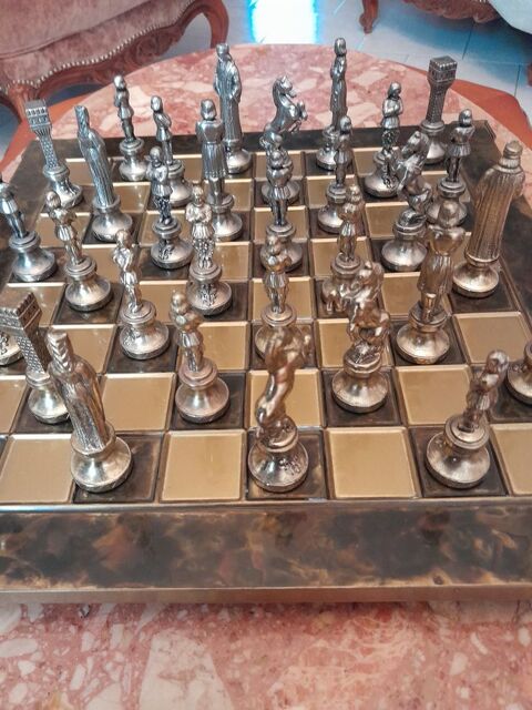 av echiquier de collection luxe figurines 8CM plateau 36x36  200 Bergerac (24)