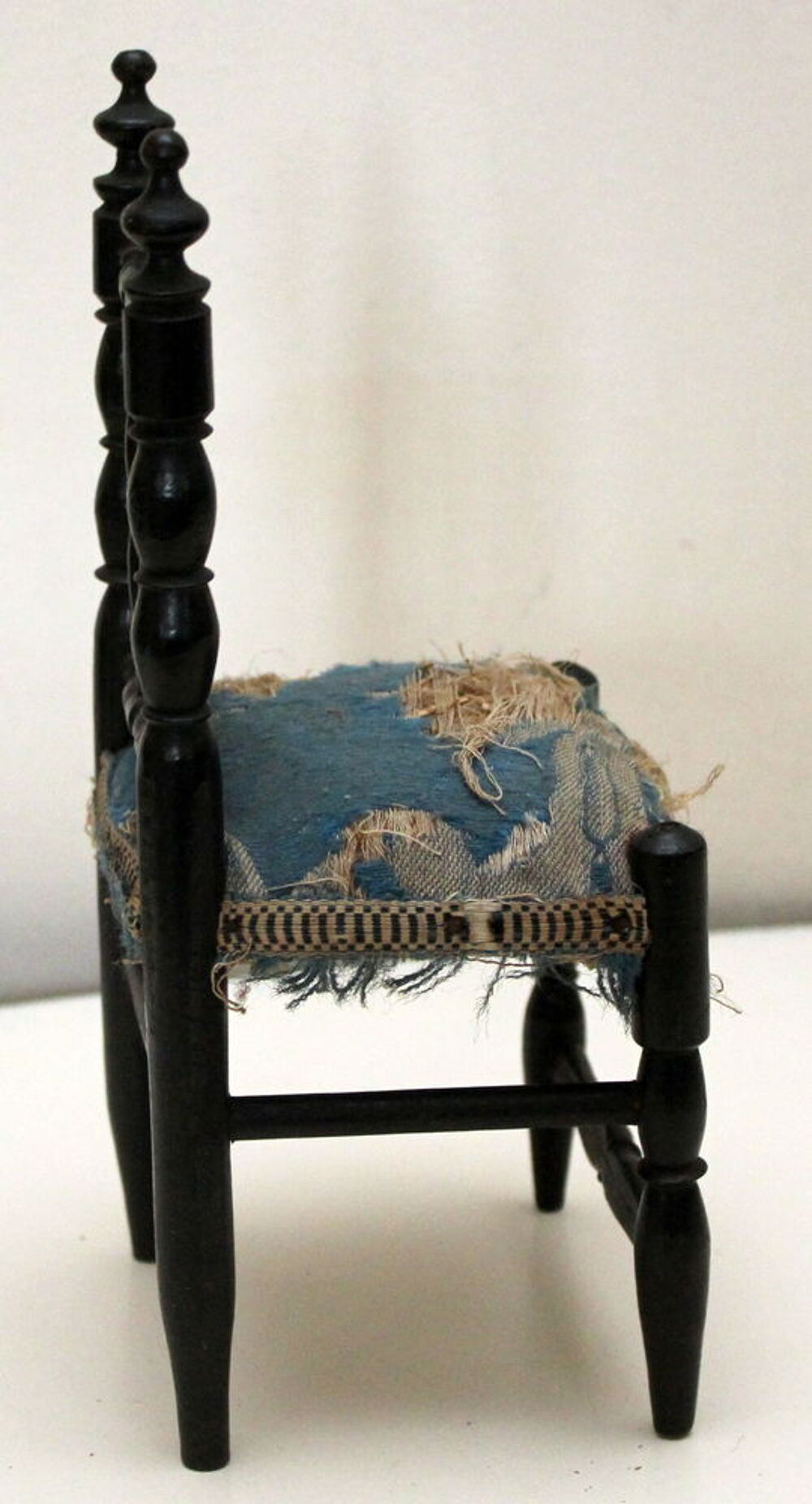Chaise de poup&eacute;e Napol&eacute;on III 