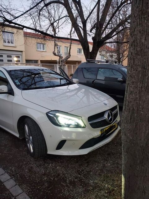 Mercedes Classe A 200 d 7G-DCT 4-Matic Business Edition 2016 occasion Claviers 83830