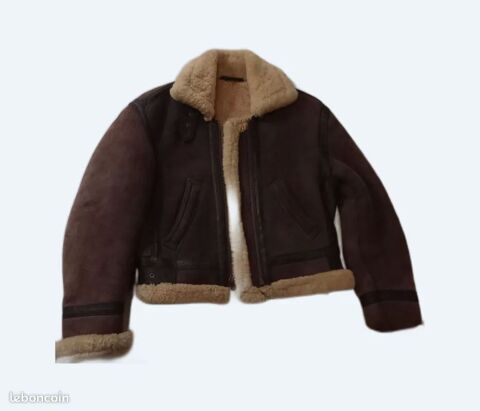 Blouson style aviateur bombardier
S / 36 / 8·Très bon état 0 Monein (64)