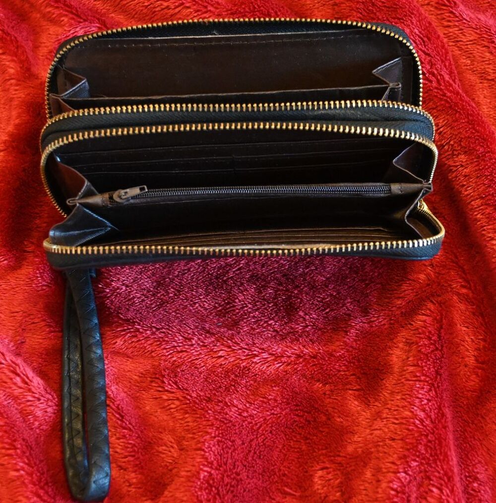 Pochette noire Maroquinerie