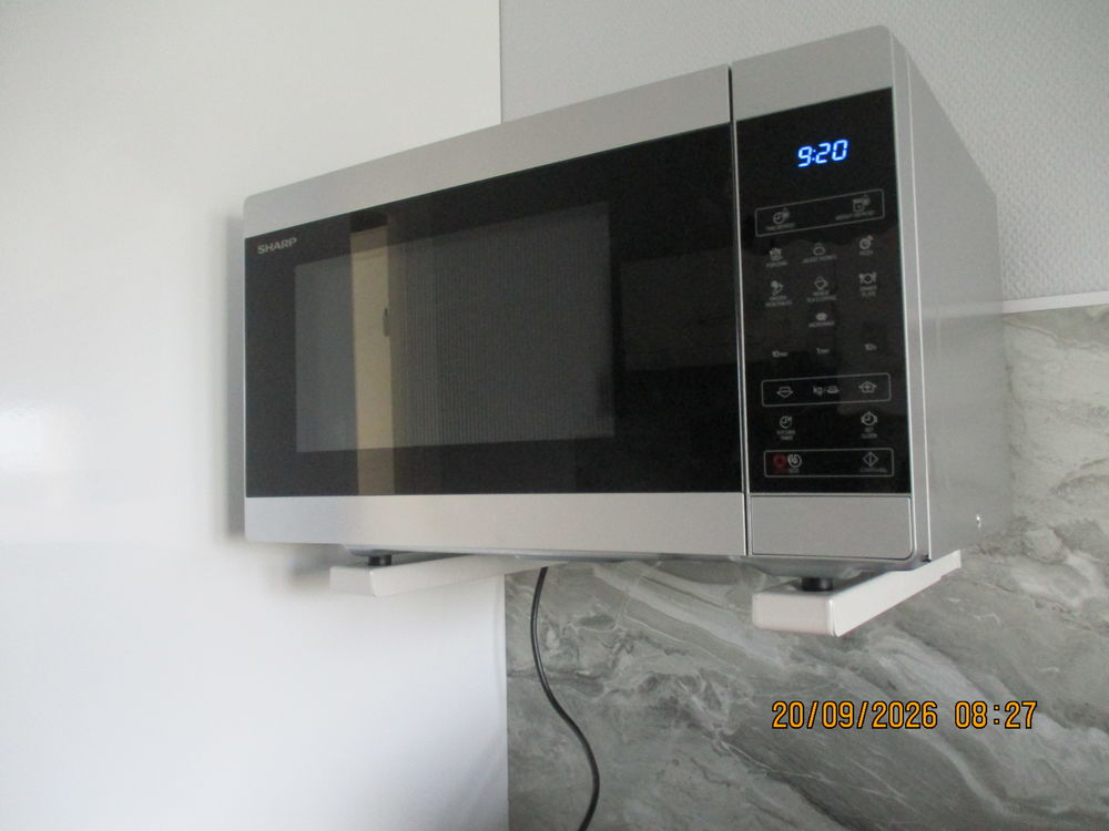 Support pour micro-ondes Electroménager