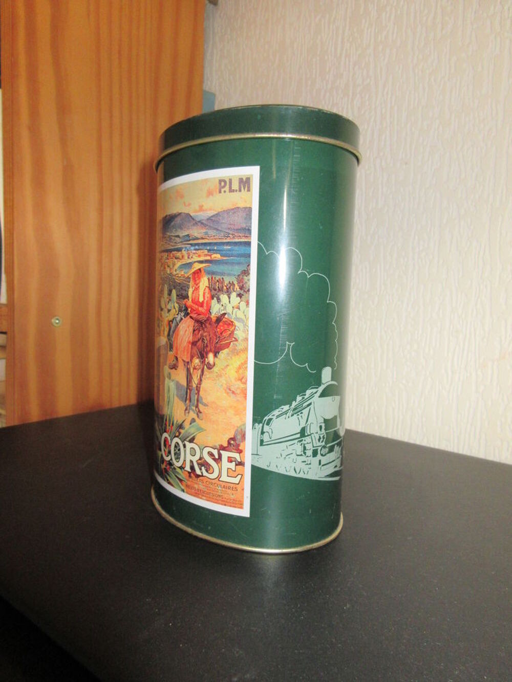 Bo&icirc;te en fer vintage 