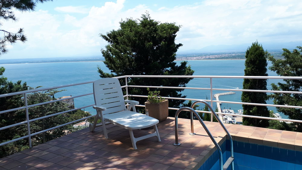   Appt climatisé dans villa, piscine, vue splendide mer à 180° Espagne, Roses