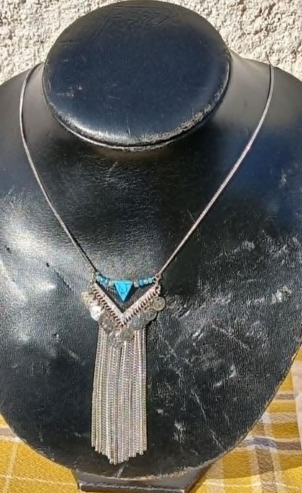 Collier Sautoir Fantaisie avec Grand Pendentif Haut 10,5 cm Bijoux et montres