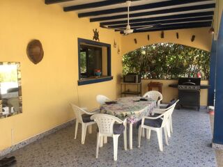  Villa  vendre 14 pices 250 m Warang, sngal