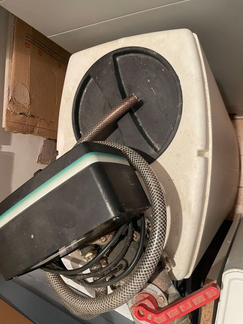 Adoucisseur d'eau monobloc FLECK 5600 dans l'&eacute;tat. Bricolage